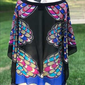 BEAUTIFUL flowy XL top.